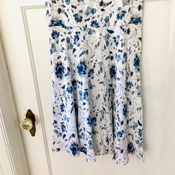 GAP Fit & Flair Blue Floral Cami Summer Dress Ruched Back Lined Women’s Sz M - Picture 4 of 14